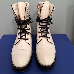 Stuart Weitzman Lexy boot in Snow Vigo